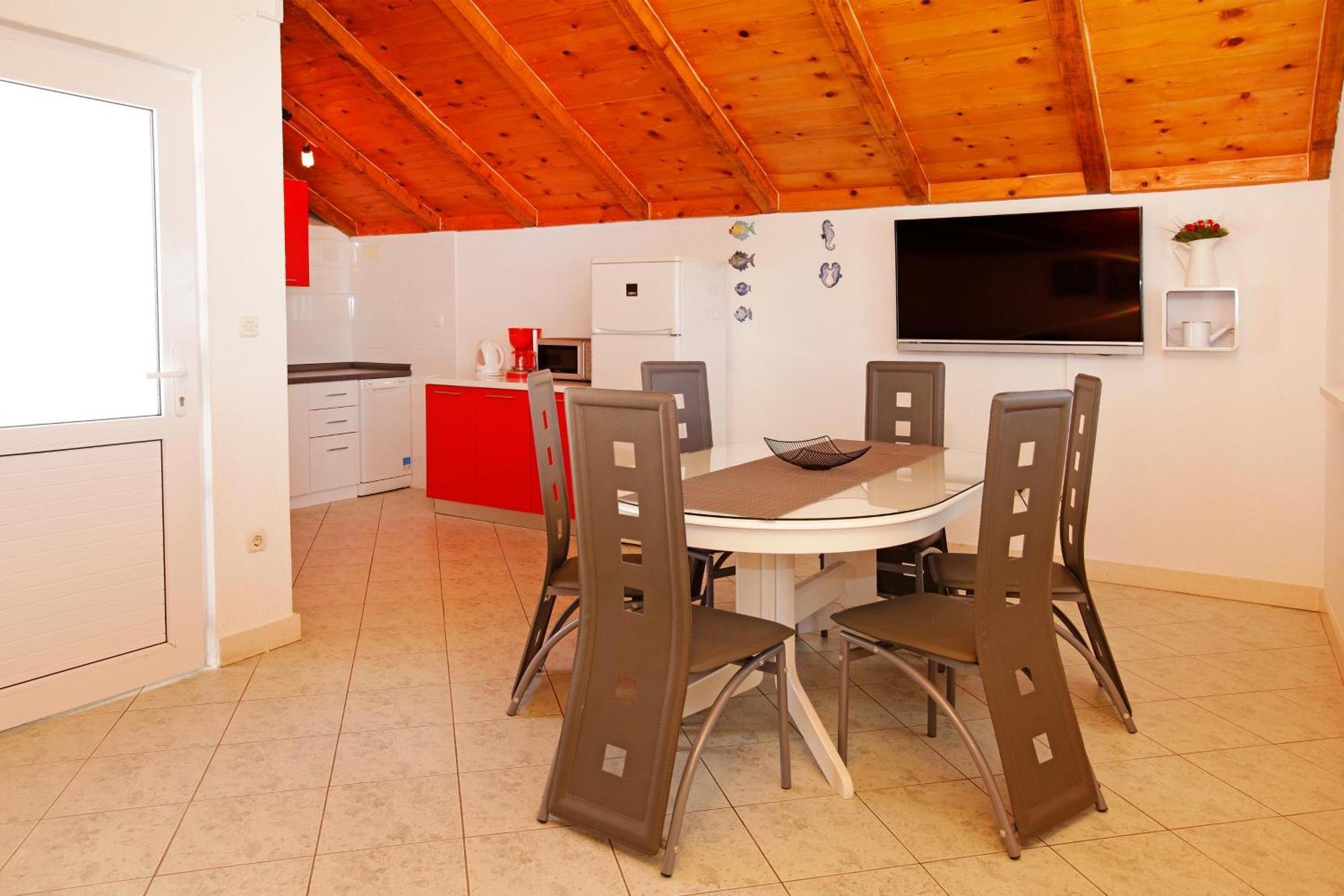 Apartments Toni بول الغرفة الصورة