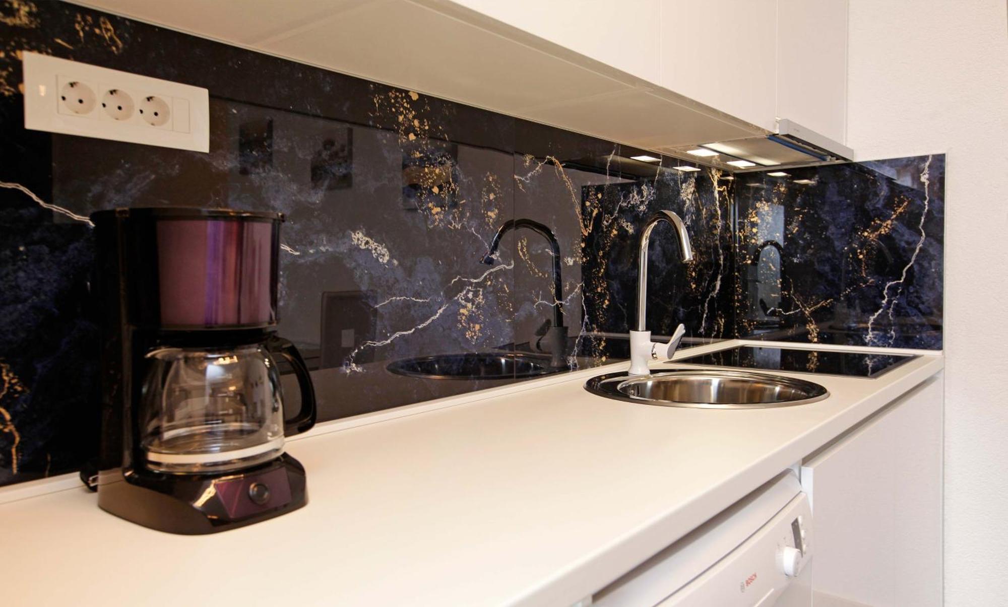 Apartments Toni بول الغرفة الصورة