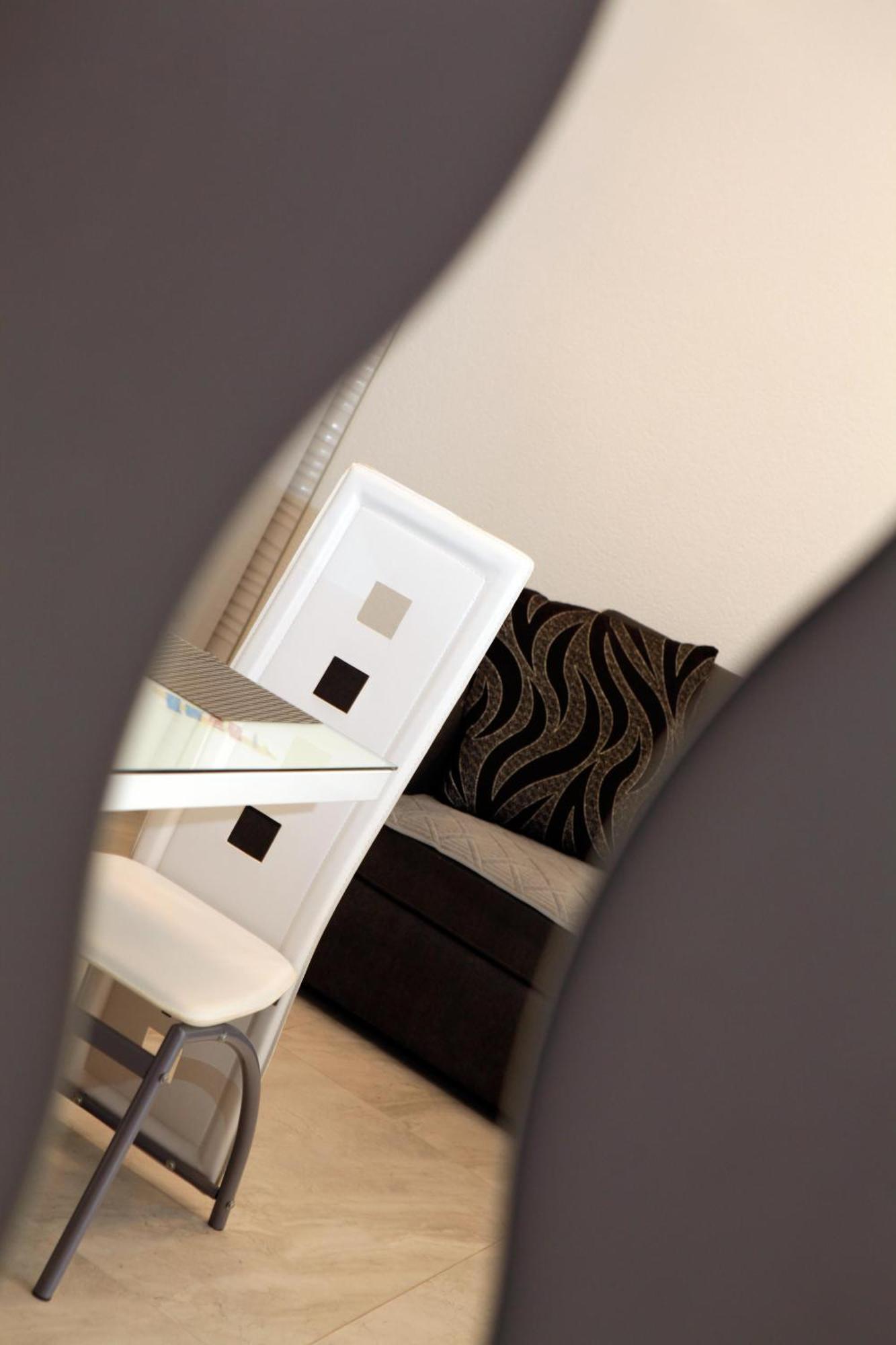 Apartments Toni بول الغرفة الصورة