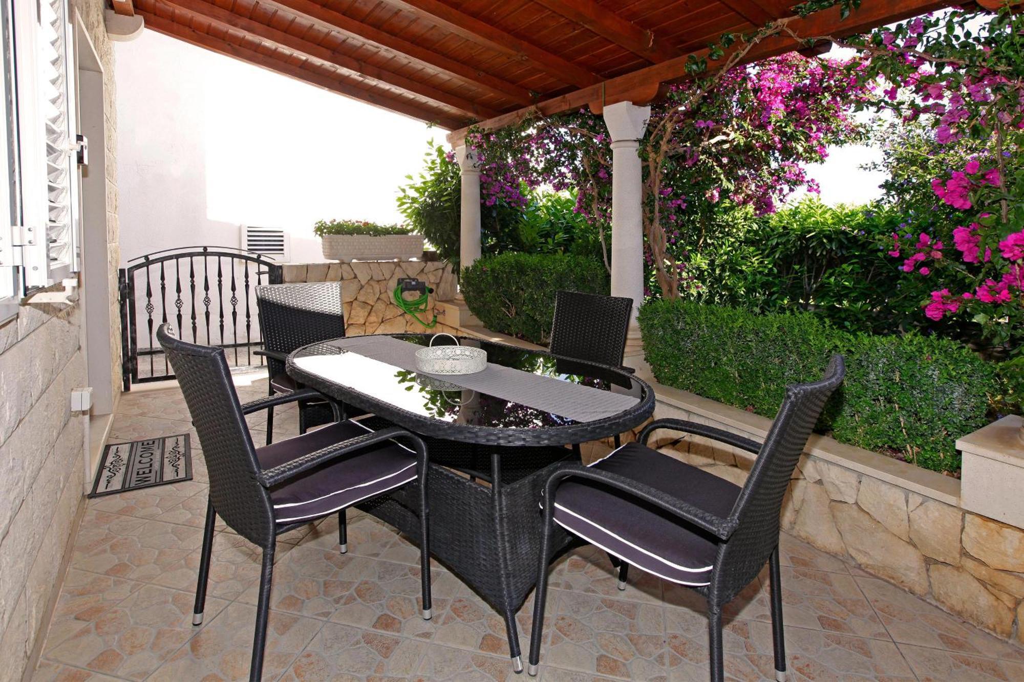 Apartments Toni بول الغرفة الصورة